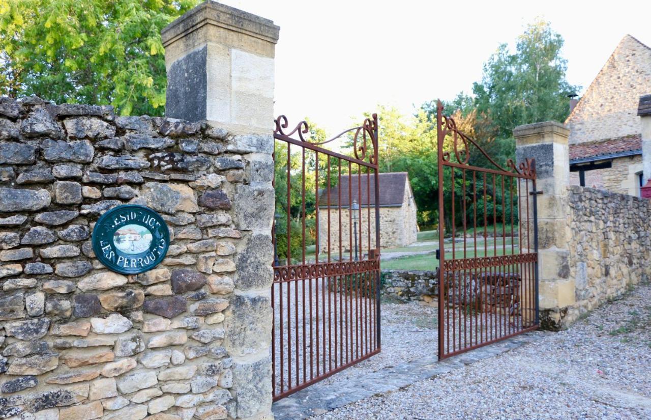 فيلا Les Perroutis Saint-Alvère المظهر الخارجي الصورة